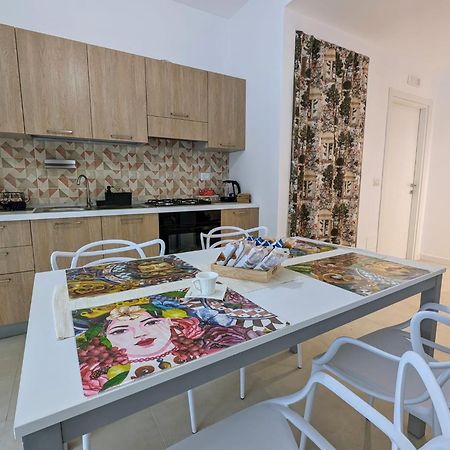 Magi House Appartement Syracuse Buitenkant foto